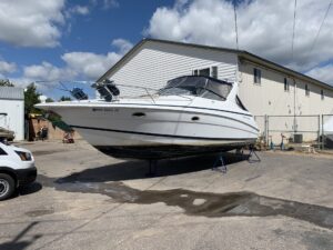2000 Chris Craft 320